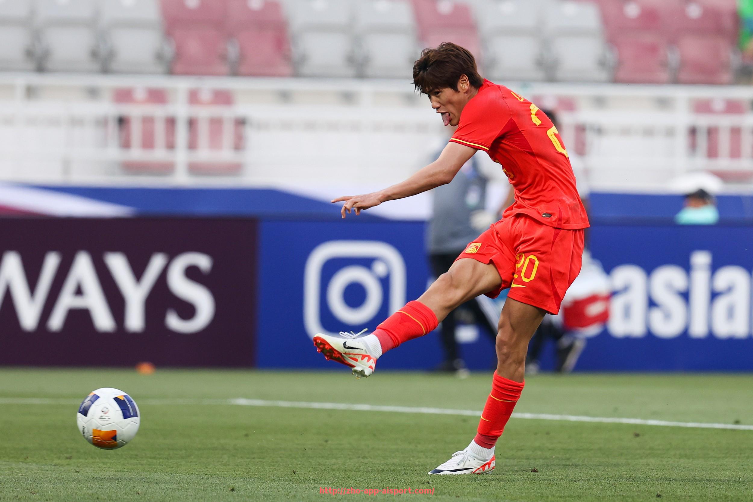 爱体育app-法甲联赛中中国球员为何寥寥无几？分析原因