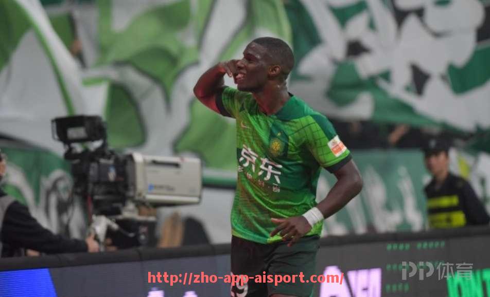 爱体育app-世界杯上表现突出的英超球员名单及精彩瞬间